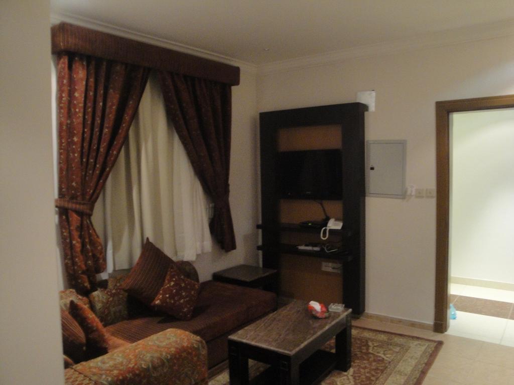 Jenan Al Malaz Hotel Apartments Ер-Ріяд Номер фото